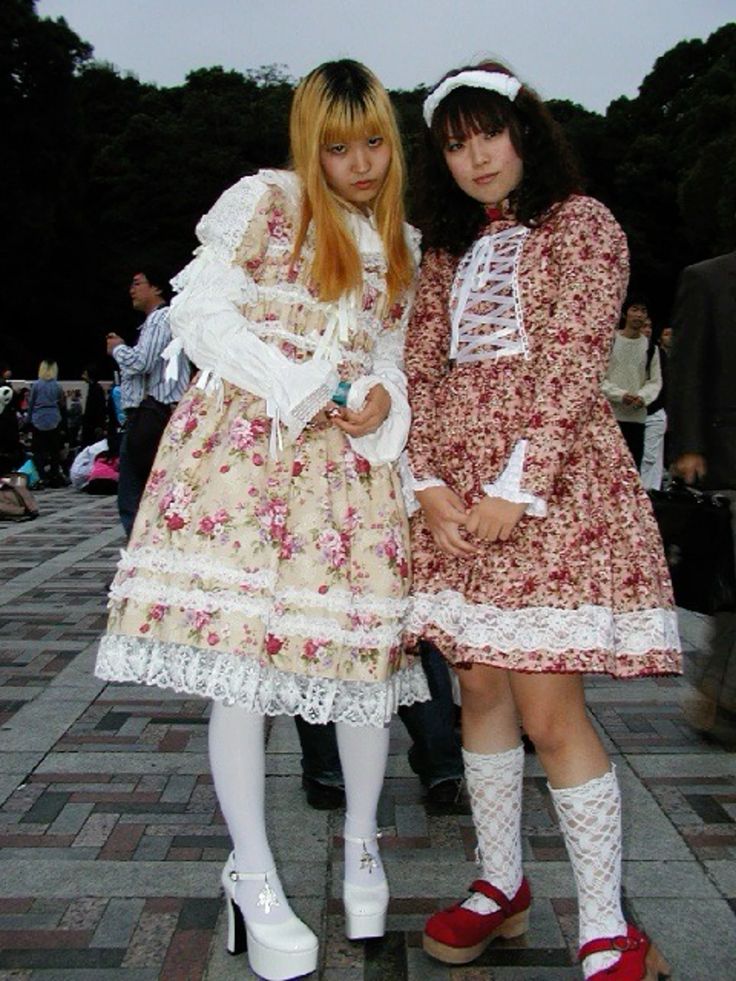 Two old school Lolita's in florals